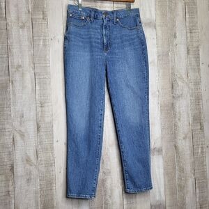Madewell The Momjean. Size 29, Blue Mom Jeans. High Rise.